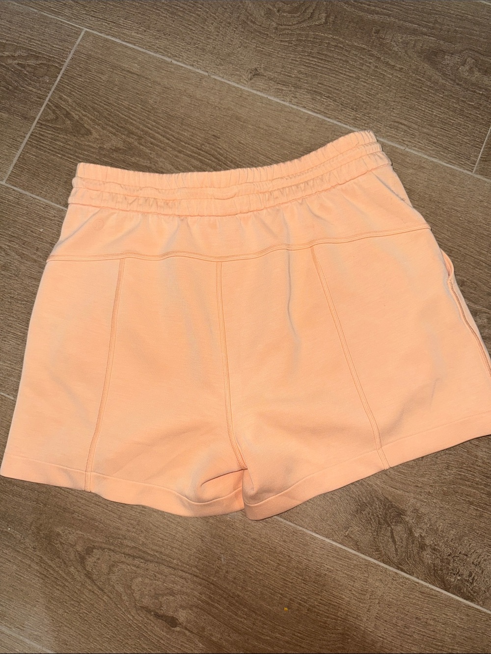 Lulu Lemon Orange Shorts Adjustable Waist with Pockets - Picture 4 of 4